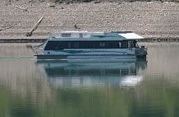 Houseboat Rentals in Canada