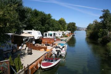 wood-lake-kamalka-lake-canal-rv