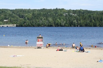 mactaquacmactaquac-lake-beach20100816_07